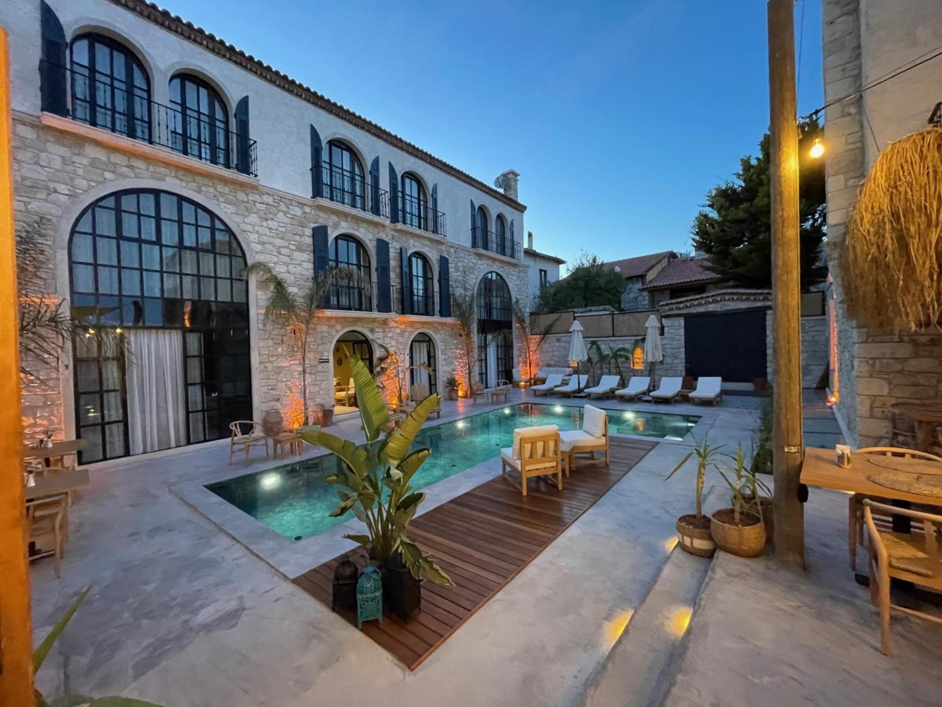 Rhea Alacati Boutique Hotel ภายนอก รูปภาพ