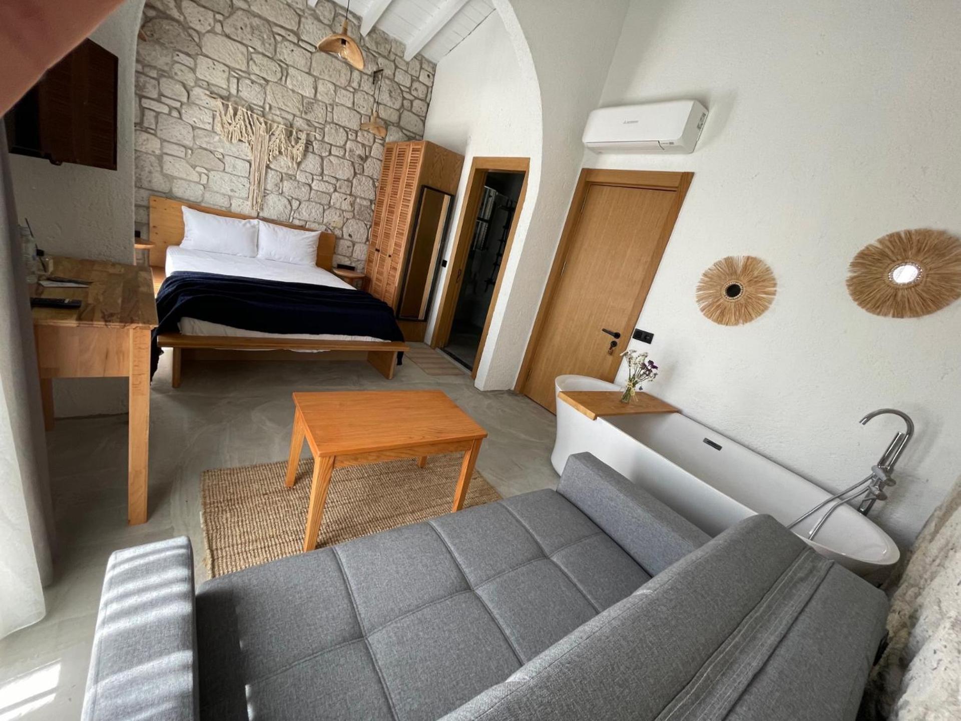 Rhea Alacati Boutique Hotel ภายนอก รูปภาพ
