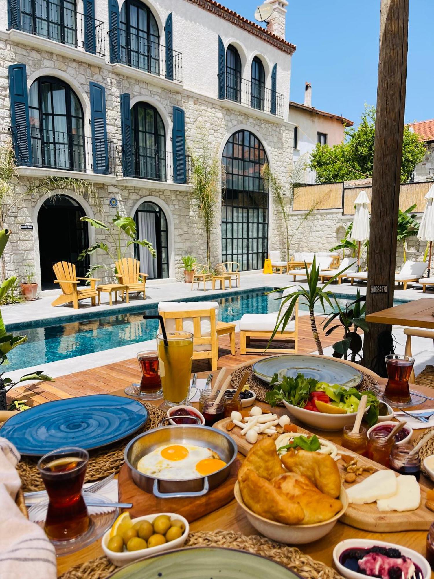Rhea Alacati Boutique Hotel ภายนอก รูปภาพ